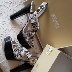 Michael Kors platform